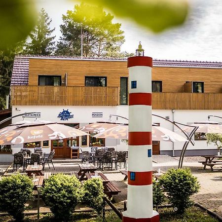 Penzion Labska Marina Poděbrady Exterior foto